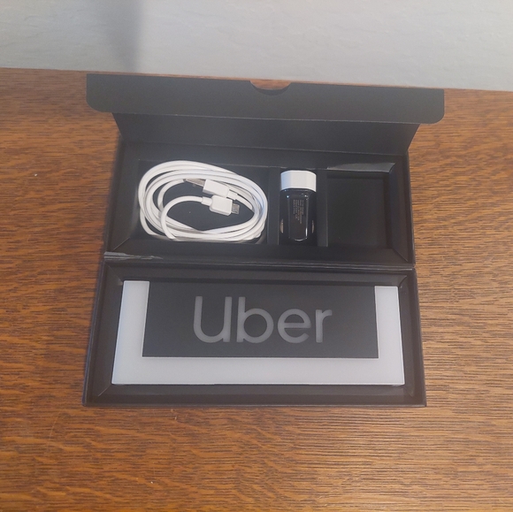 Uber Driver Beacon 2.0 - Picture 1 of 5